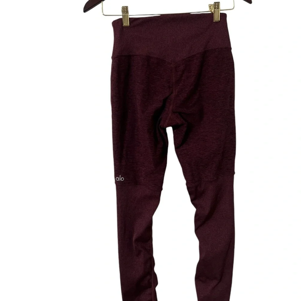 ALO YOGA Goddess Ribbed Ruched Maroon Burgundy Contrast Leggings